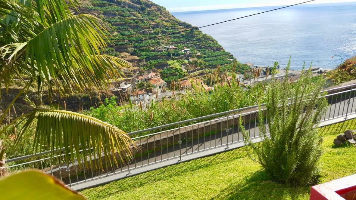 Pink House Apartment Ponta do Sol  Luaran gambar