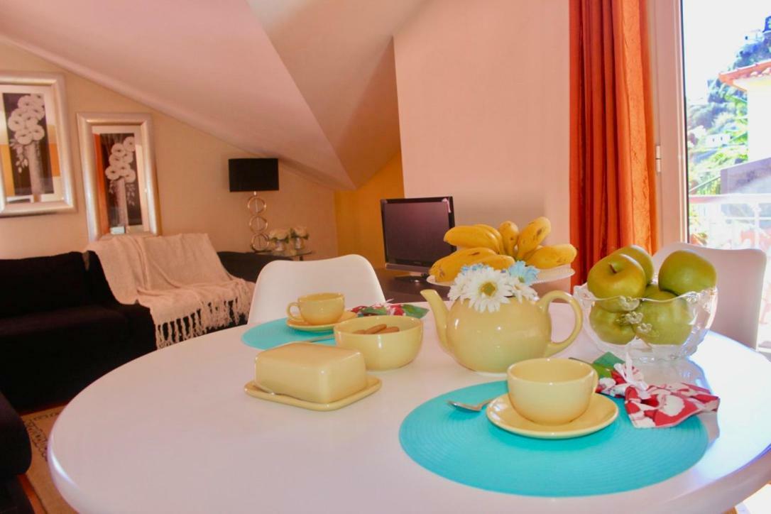 Pink House Apartment Ponta do Sol  Luaran gambar
