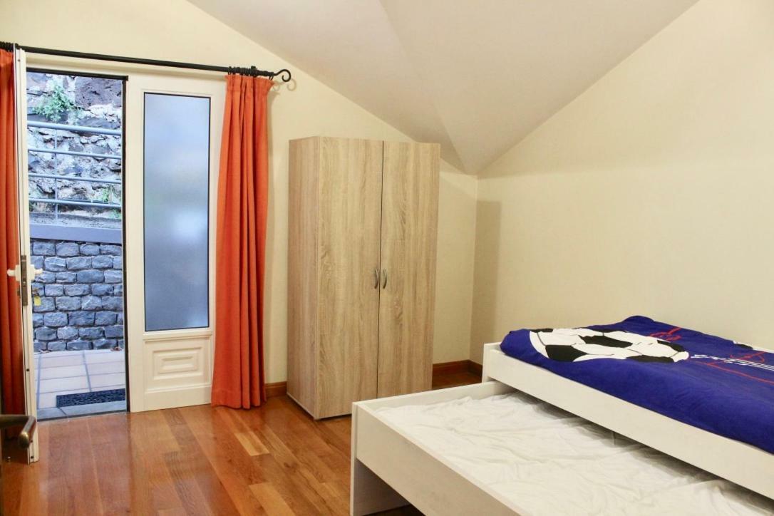 Pink House Apartment Ponta do Sol  Luaran gambar