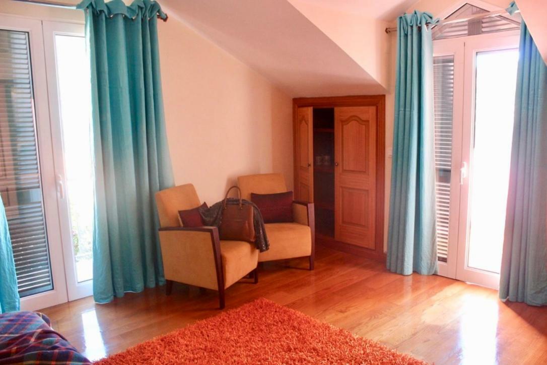 Pink House Apartment Ponta do Sol  Luaran gambar