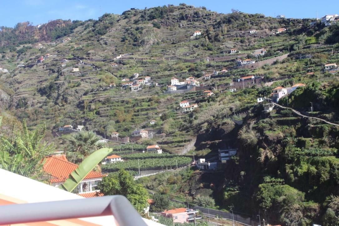 Pink House Apartment Ponta do Sol  Luaran gambar